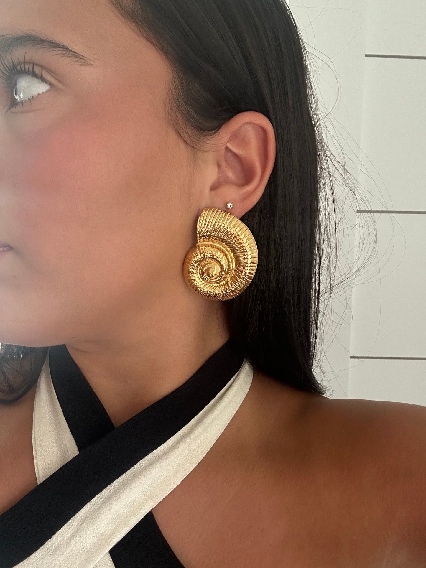 Nylah Shell earring