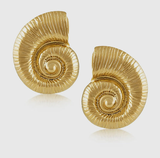 Nylah Shell earring