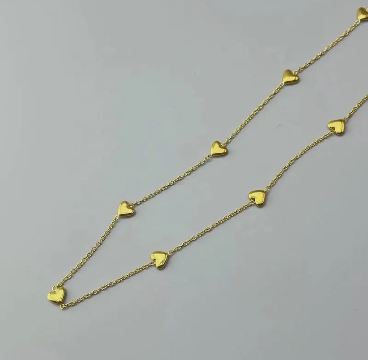 Endless hearts necklace